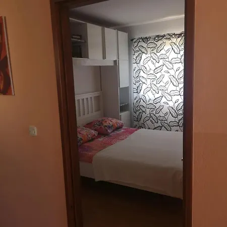 Comfortable In Makarska, 80 M², Sea View And Terrace * Makarská
