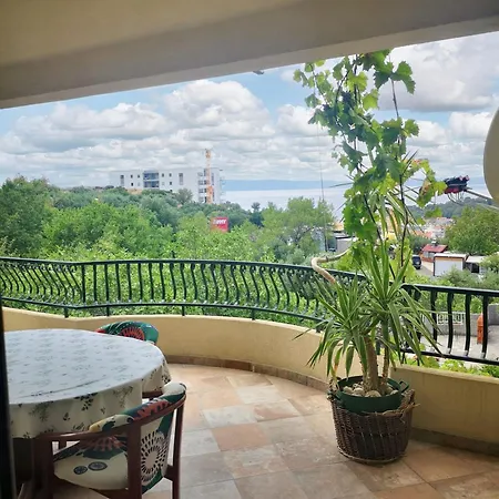 Apartmán Comfortable In Makarska, 80 M², Sea View And Terrace *